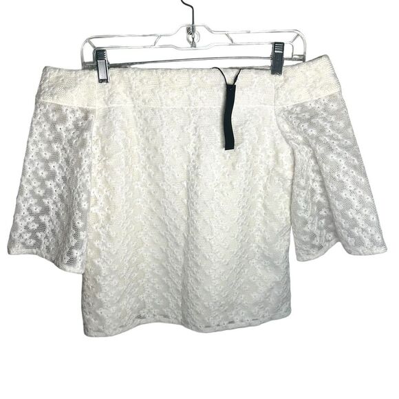 Tibi White Off Shoulder Lacy Eyelet Top
Size 4 small Florals - Picture 3 of 11